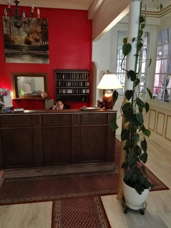 Hotel Nice Flore Vichy Esterno foto