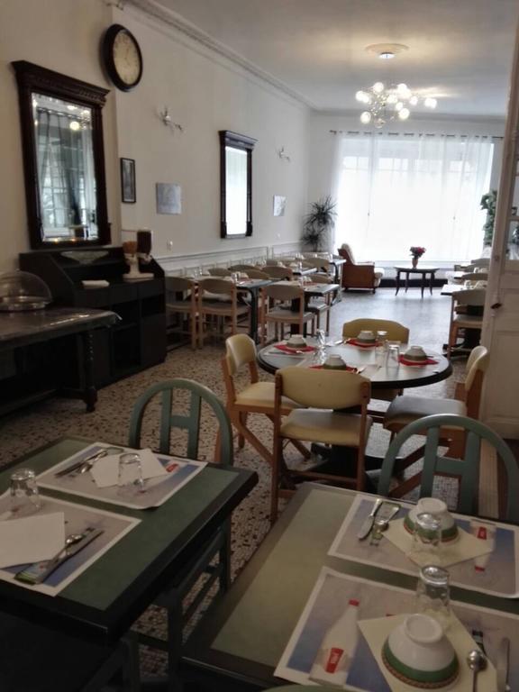 Hotel Nice Flore Vichy Esterno foto