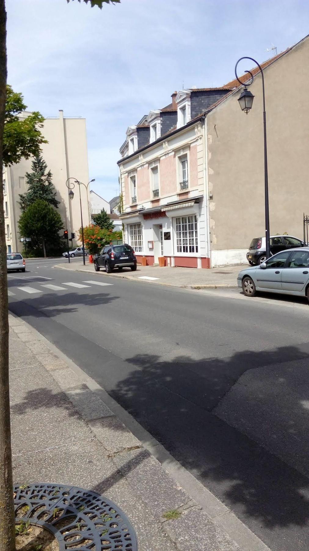 Hotel Nice Flore Vichy Esterno foto