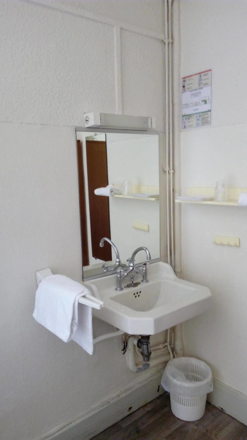 Hotel Nice Flore Vichy Esterno foto