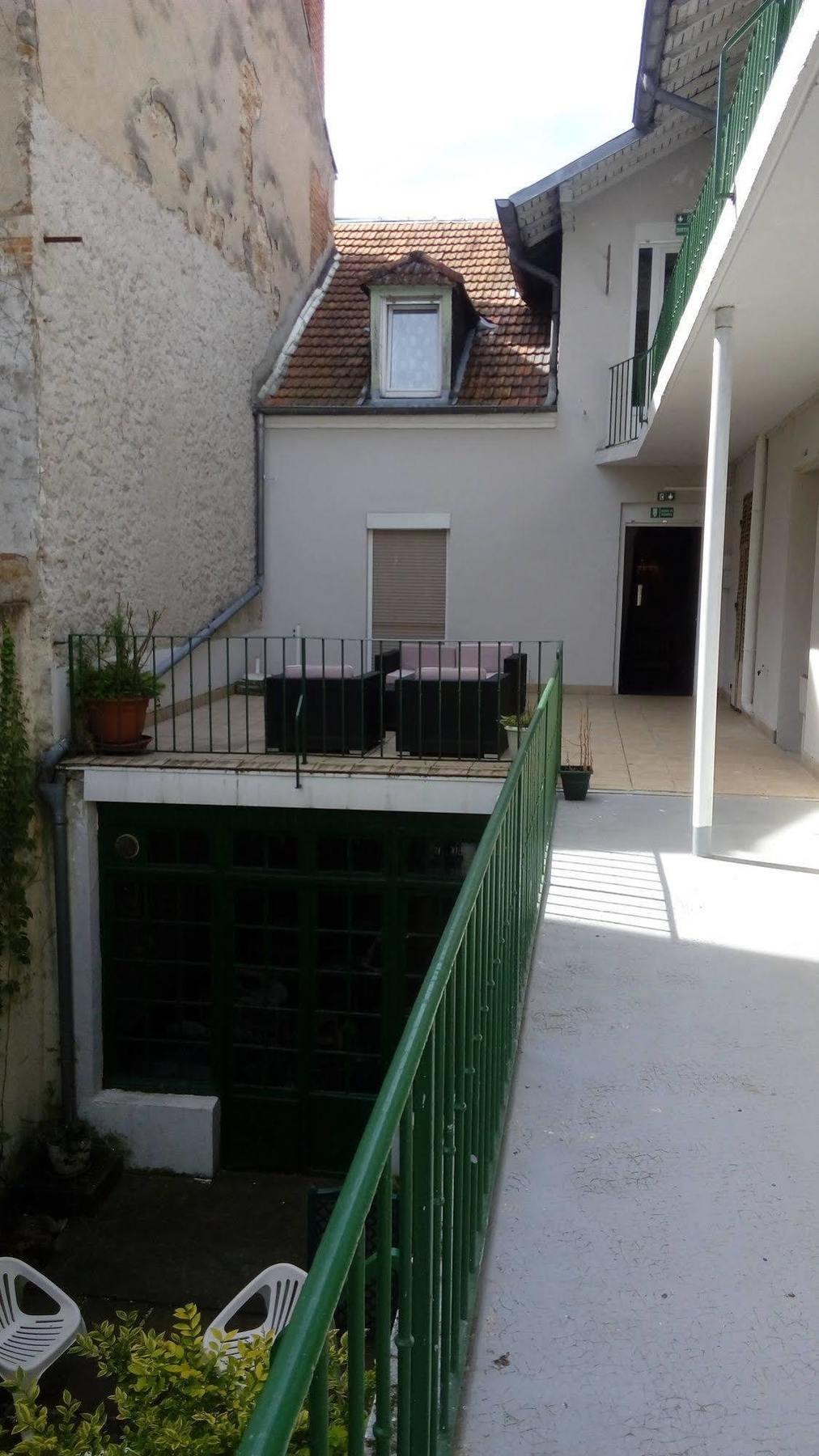 Hotel Nice Flore Vichy Esterno foto