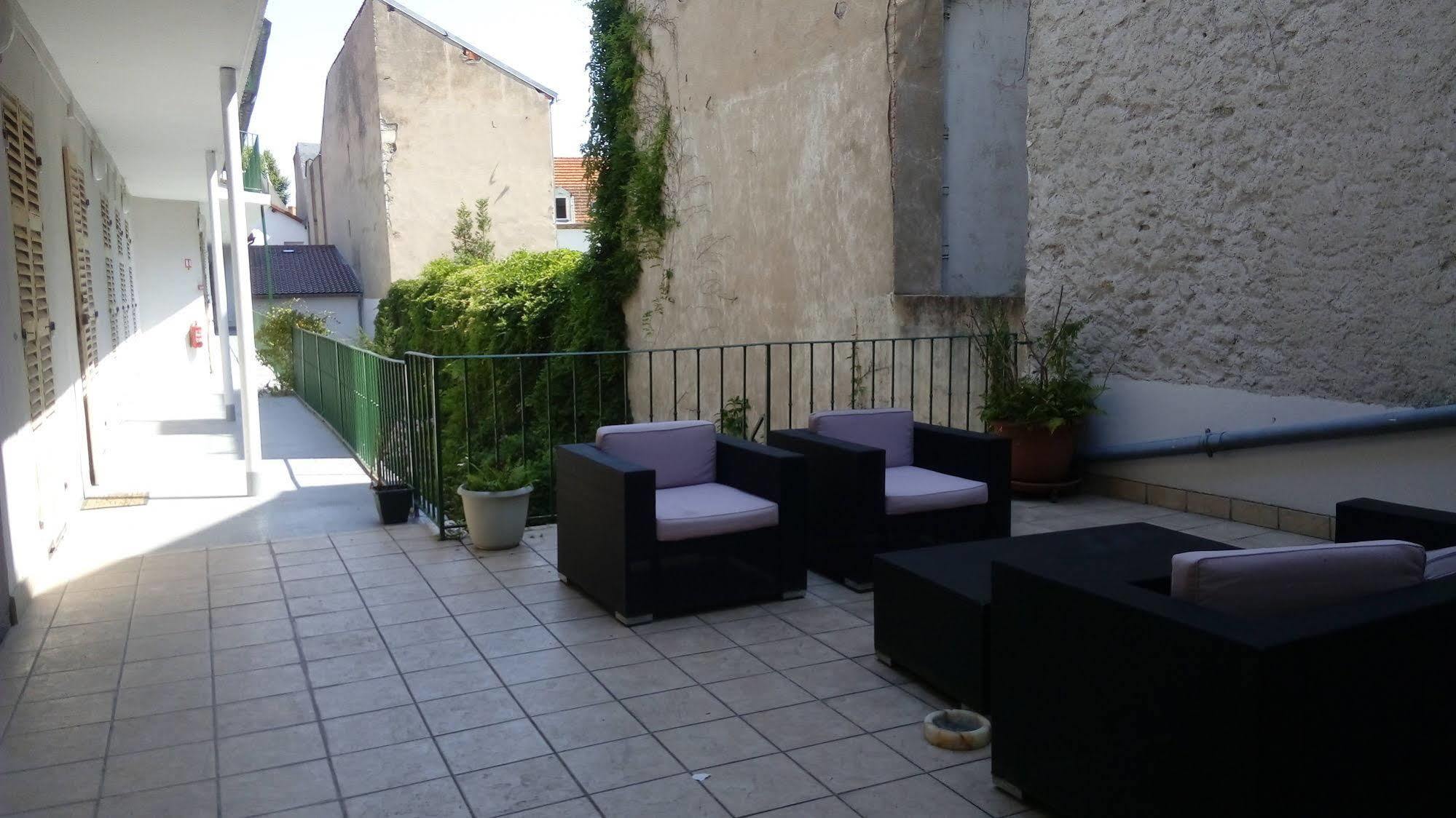Hotel Nice Flore Vichy Esterno foto